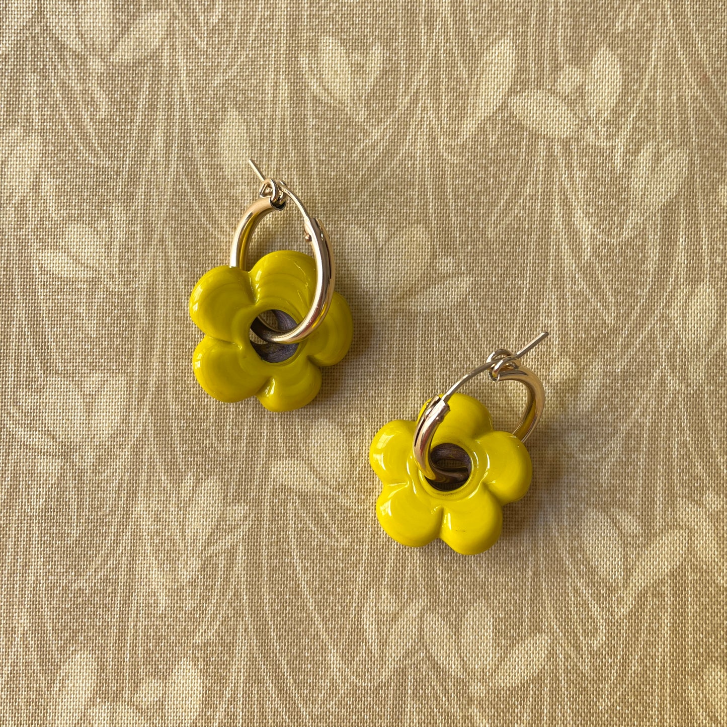 Jaune